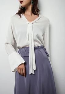 轻盈垂坠，优雅绽放——施悦名2019春夏新款重磅真丝长半裙设计解读